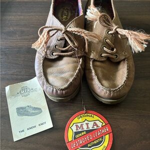 MIA vintage genuine Leather Boat Shoes